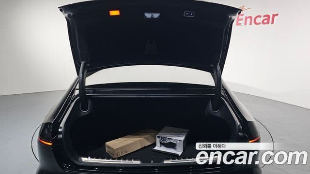 Hyundai Grandeur (GN7) Calligraphy, 2025 20