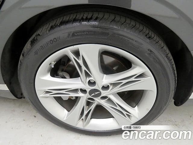 Genesis G90 (RS4) бензин 3.5 турбо AWD, 2023 20