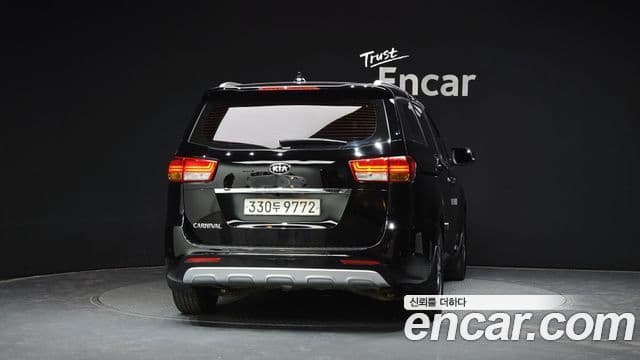 Kia All New Carnival Luxury, 2018 4