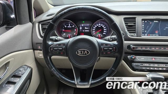 Kia All New Carnival Luxury, 2018 13