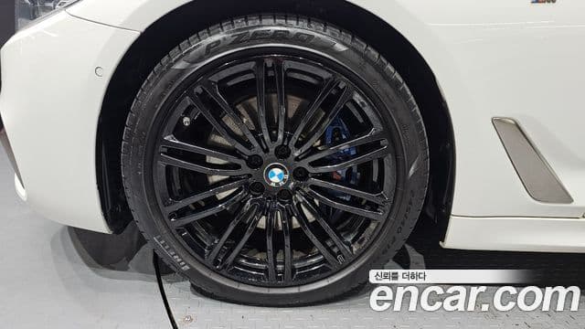 BMW 5시리즈 (G30) 530d M Sport, 2018 все фото