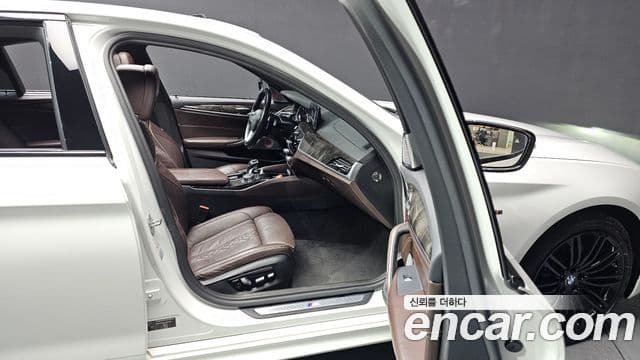 BMW 5시리즈 (G30) 530d M Sport, 2018 11