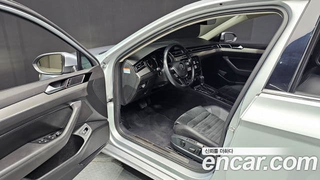 Volkswagen Passat GT(B8), 2018 10