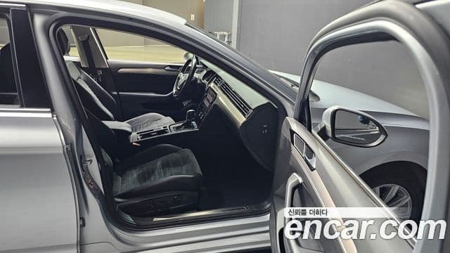 Volkswagen Passat GT(B8), 2018 11