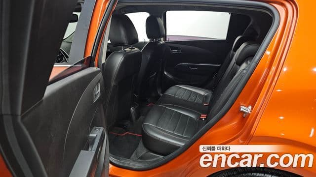 Chevrolet(GM대우) 아베오 хэтчбек 1.4 турбо RS, 2015 11