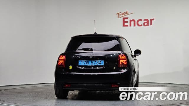 Mini Cooper Электрический (Electric) 3세대, 2024 4