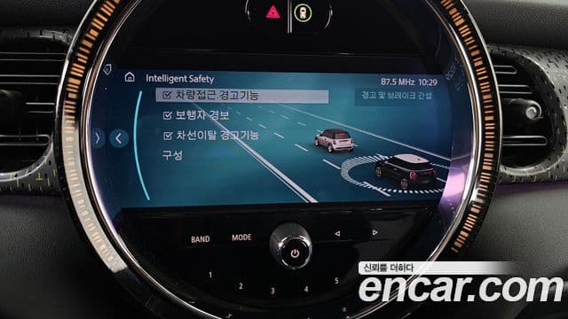 Mini Cooper Электрический (Electric) 3세대, 2024 17