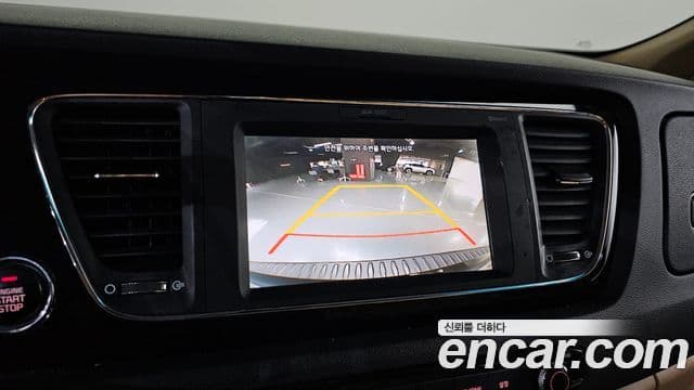 Kia All New Carnival VIP, 2017 16