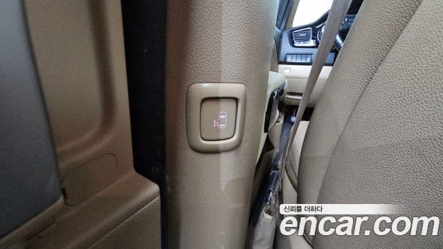 Kia All New Carnival VIP, 2017 19