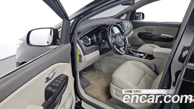 Kia All New Carnival Prestige, 2017 10