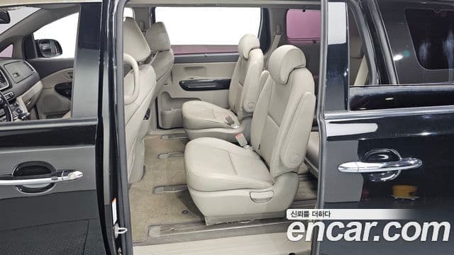 Kia All New Carnival Prestige, 2017 11