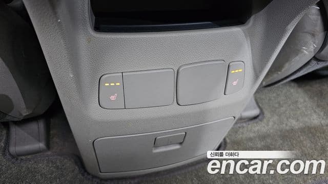 Kia All New Carnival Prestige, 2017 18