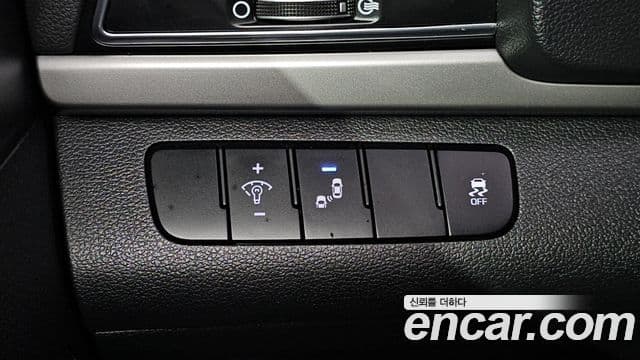 Hyundai Avante AD 1.6 GDI Value Plus, 2018 17