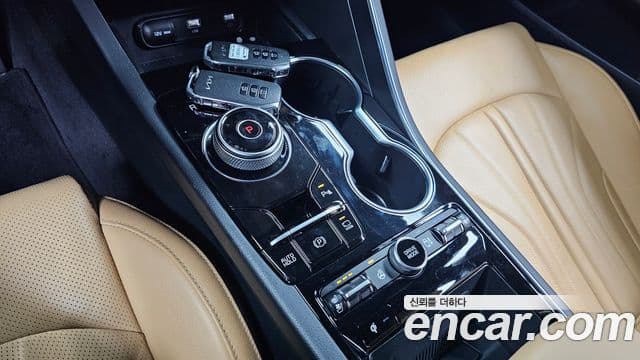 Kia K5 гибрид 3세대 Signature, 2023 9