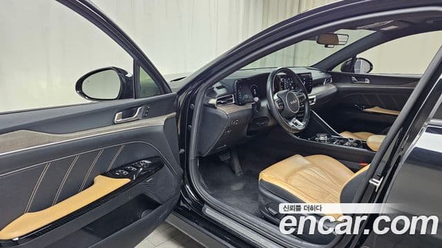 Kia K5 гибрид 3세대 Signature, 2023 10