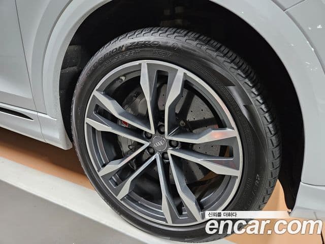 Audi SQ8 (4M), 2020 9