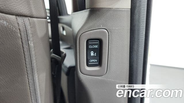 Honda Odyssey 4세대, 2016 19