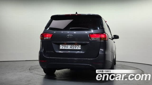 Kia All New Carnival Luxury, 2016 4