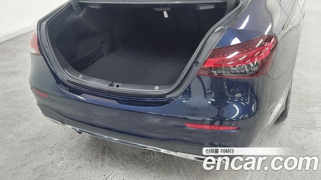 Mercedes-Benz E-класс W213 AMG Line, 2023 11