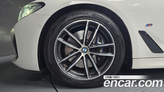 BMW 5시리즈 (G30) 520i M Sport, 2021 все фото