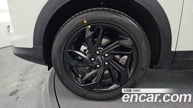 KG모빌리티(SsangYong) Beautiful Korando бензин 1.5 4WD C7 Black Edition, 2025 все фото