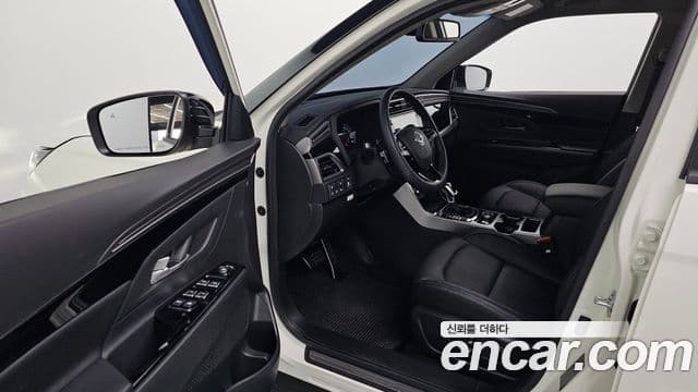 KG모빌리티(SsangYong) Beautiful Korando бензин 1.5 4WD C7 Black Edition, 2025 10