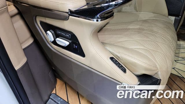 Kia Carnival 4세대 бензин 9인승 High Limousine(компания по спецнадстройкам), 2021 18