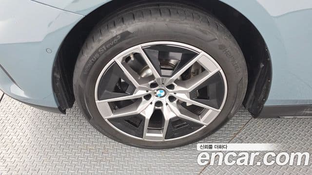 BMW 5시리즈 (G60), 2024 все фото