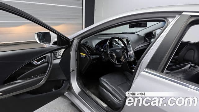 Hyundai Grandeur HG Modern, 2014 10