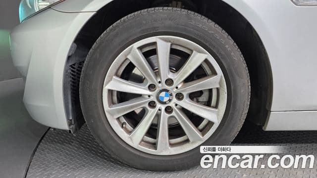 BMW 5시리즈 (F10), 2011 все фото