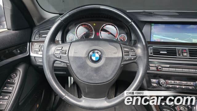 BMW 5시리즈 (F10), 2011 15