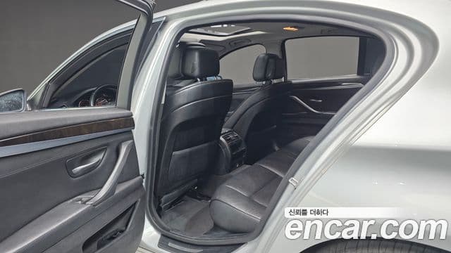 BMW 5시리즈 (F10), 2011 18