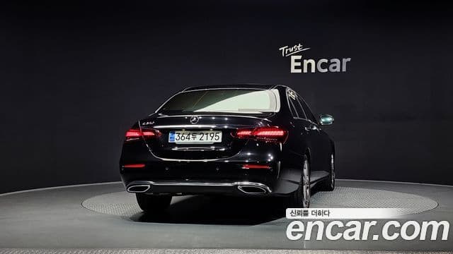 Mercedes-Benz E-класс W213 Avantgarde, 2023 4