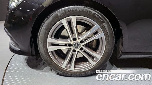 Mercedes-Benz E-класс W213 Avantgarde, 2023 все фото