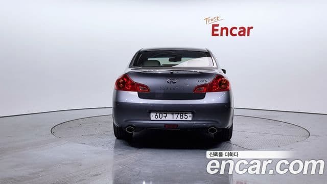 Infiniti G25 V36, 2012 4
