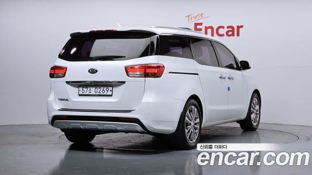 Kia All New Carnival Prestige, 2016 2