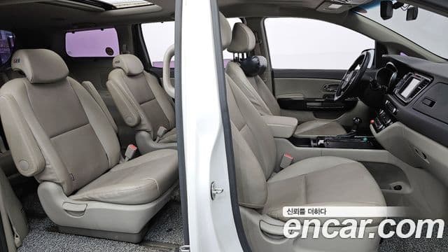 Kia All New Carnival Prestige, 2016 10