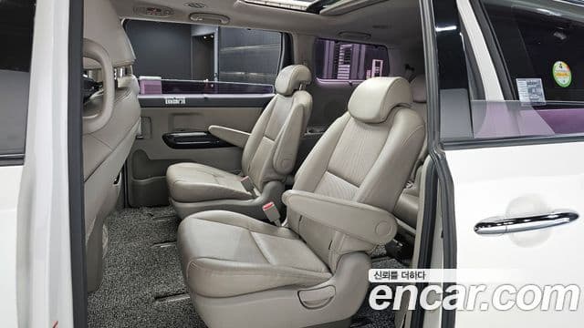 Kia All New Carnival Prestige, 2016 12