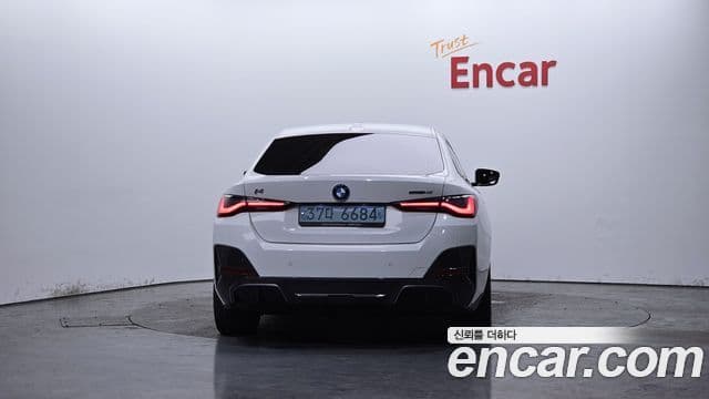 BMW i4 eDrive40 M Sport, 2022 4