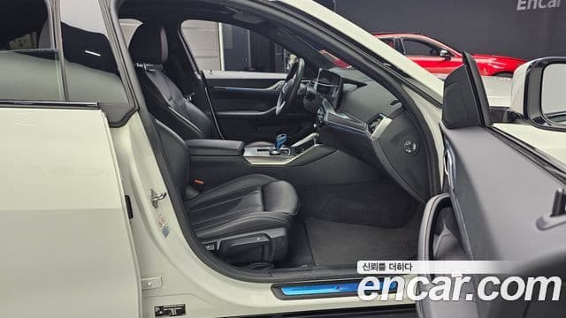 BMW i4 eDrive40 M Sport, 2022 12