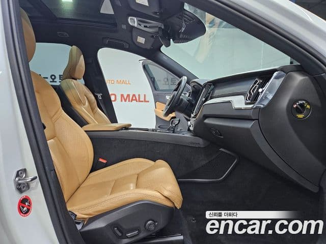Volvo XC60 2세대 D5 Inscription, 2019 11