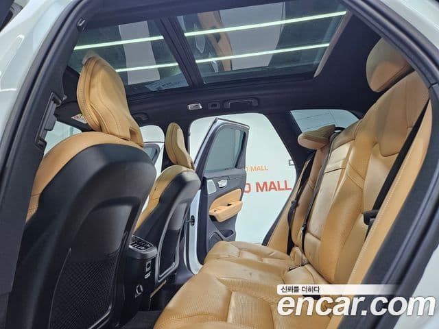 Volvo XC60 2세대 D5 Inscription, 2019 14