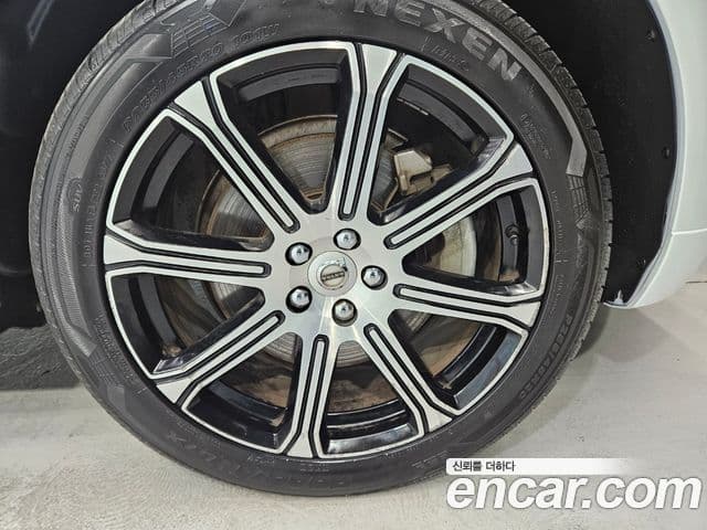 Volvo XC60 2세대 D5 Inscription, 2019 17