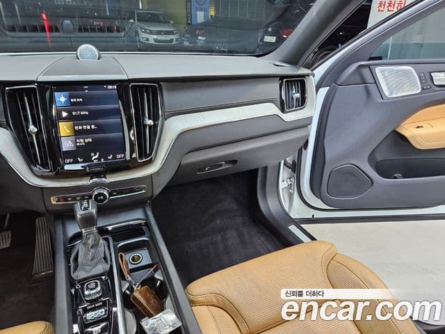 Volvo XC60 2세대 D5 Inscription, 2019 20