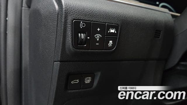 Kia K5 гибрид 3세대 Signature, 2022 14