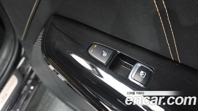 Kia K5 гибрид 3세대 Signature, 2022 18