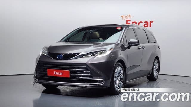 Toyota Sienna 4세대, 2023 1