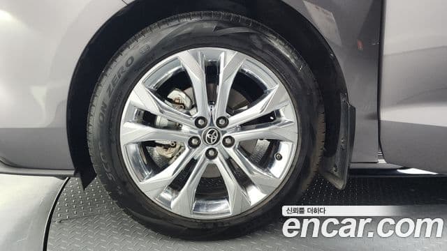 Toyota Sienna 4세대, 2023 все фото