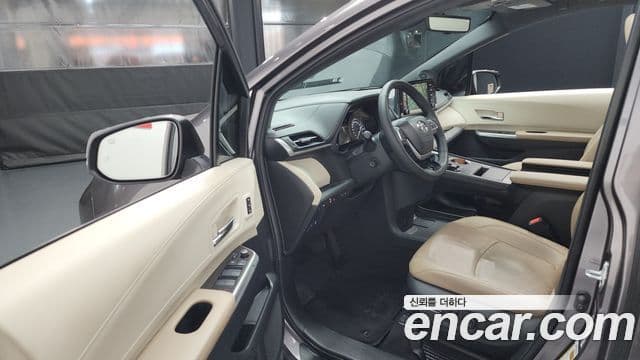 Toyota Sienna 4세대, 2023 10