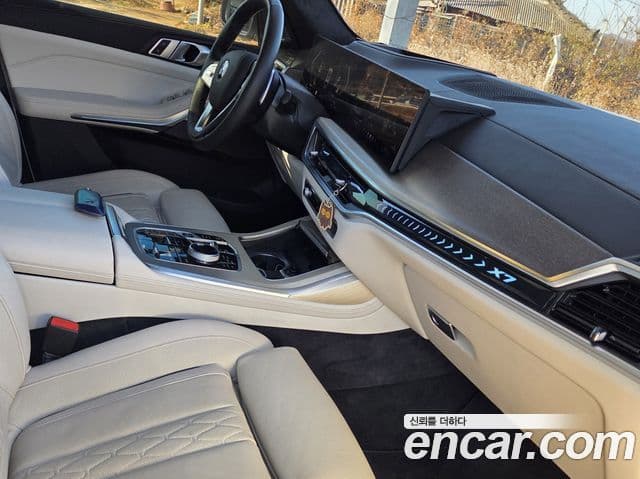 BMW X7 (G07) xDrive 40i Design Pure Excellence 7인승, 2025 9